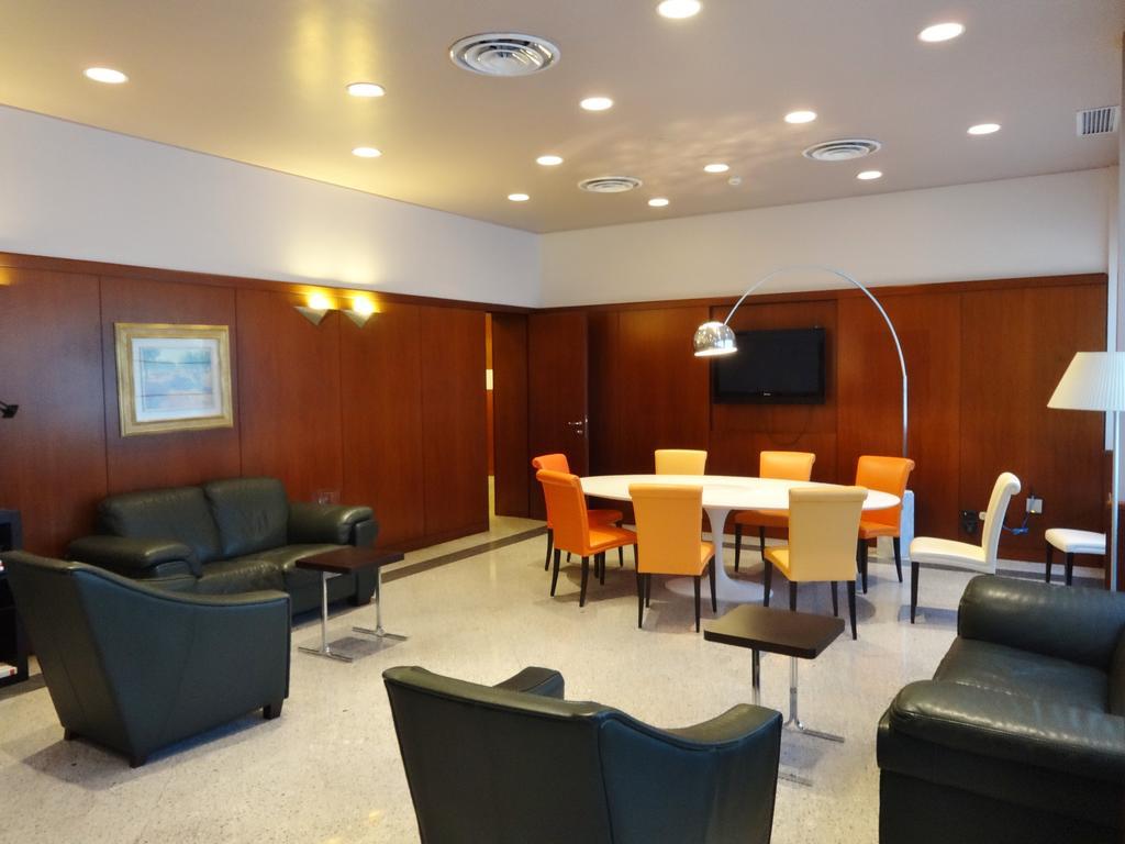 Hotel Excelsior Magenta Exteriér fotografie